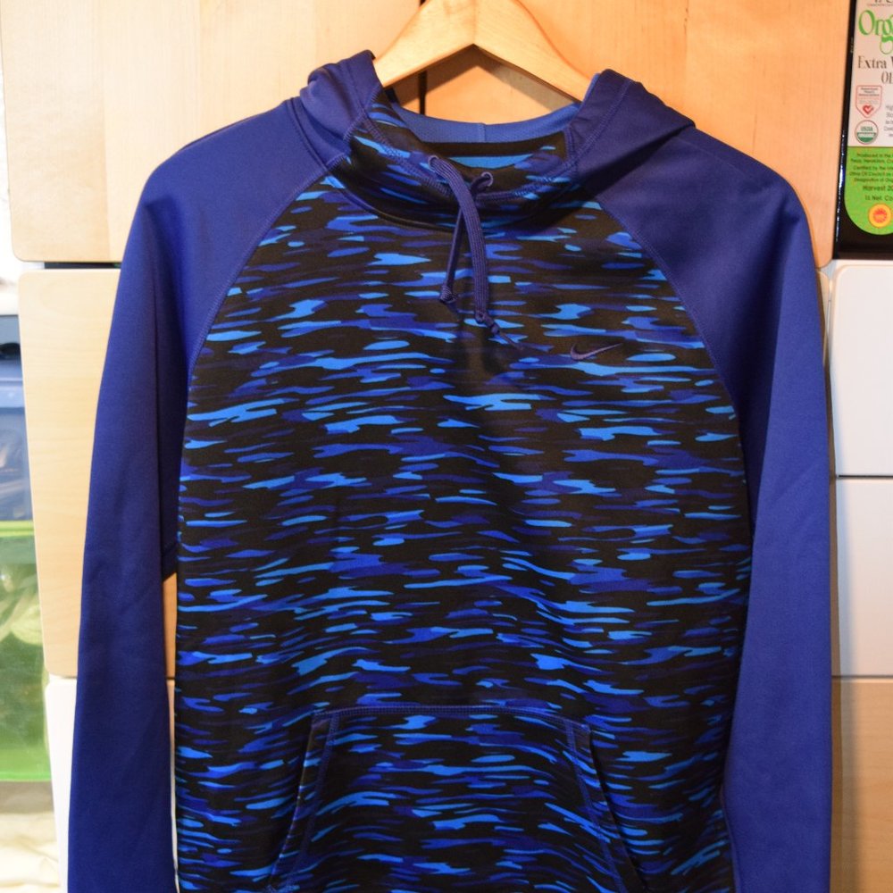 Nike sweatshirt